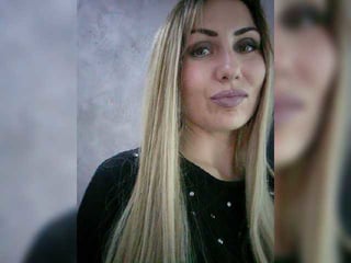 Webcam Belle - cassssablanca cam girl loves her sweet pussy penetrated hard