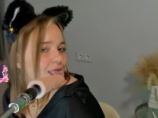 Webcam Belle - melissabowen live sex show with cum over cam girl