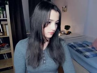 Webcam Belle - keti_bunny nude cam bitch enjoys hard live sex on camera