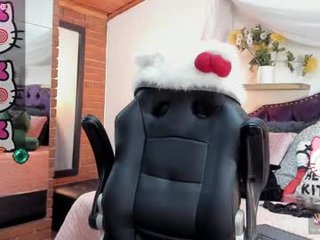 Webcam Belle - meow_mota cam girl with hairy pussy