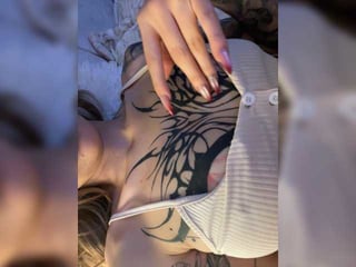 Webcam Belle - taylorknapp spanish cam babe wants her asshole humped on camera