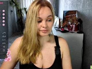 Webcam Belle - badgirl2609 cam girl loves her sweet pussy penetrated hard