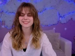 Webcam Belle - just_hannaa cam girl in private chat fulfills your desire online