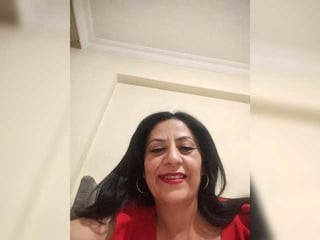 Webcam Belle - lale383838 brunette turkish cam babe loves male attention online
