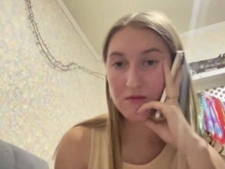 Webcam Belle - dionnecrum do you want to fuck online this european redhead cam girl with pleasure