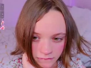 Webcam Belle - kiyomiray english cam girl show his beauty legs online