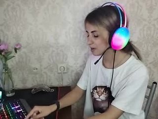 Webcam Belle - sylviaoris nude cam bitch enjoys hard live sex on camera