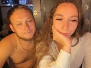 Webcam Belle - lipsiha_ horny man spewing his cum into pink cam babe pussy