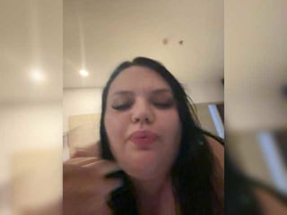 Webcam Belle - -kings- russian cam girl fingers her hot shaved pussy online