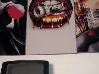 Webcam Belle - aidaadams african cam girl with shaking ass