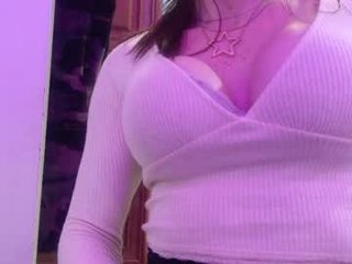 Webcam Belle - zoeyportland cam babe likes squirting after getting pleasure from masturbation