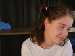 Webcam Belle - wilonebendell teen cam babe wants to be fucked online as hard as possible