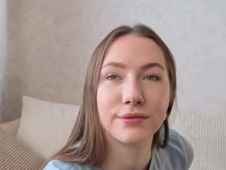 Webcam Belle - cel1ne_secret cam babe wants her pussy fucked hard on camera