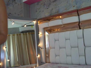 Webcam Belle - kathamuller brunette cam girl dominated online