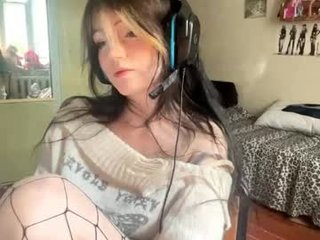 Webcam Belle - bonitamadaras teen cam babe wants to be fucked online as hard as possible