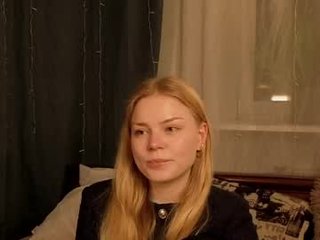 Webcam Belle - lavondabrayman blonde cam girl with big boobs teaching how to have sex