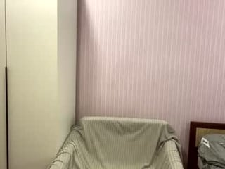 Webcam Belle - yuettelanpher cam babe wants show beauty kiss live sex