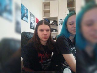 Webcam Belle - sweetkirrra european cam babe rubs her smooth pussy till she cums
