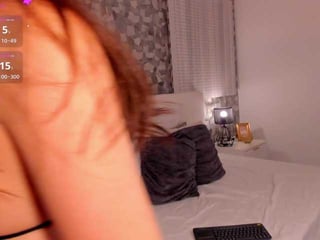 Webcam Belle - violetta-hills spanish cam babe wants her asshole humped on camera