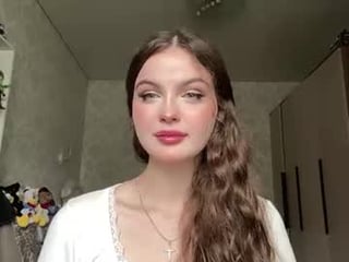 Webcam Belle - ashleighgittinger teen cam babe wants to be fucked online as hard as possible