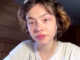 Webcam Belle - shaunnamallinak cam girl likes using hot adult toys live on XXX cam