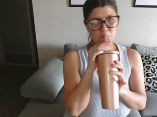 Webcam Belle - brattybarbiebabe big tits cam girl fucking each other with toys
