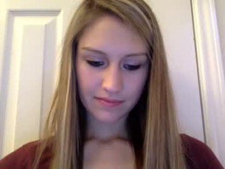Webcam Belle - smexxii93 cam girl is helplessly bound and face fucked