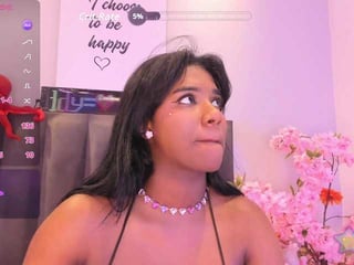 Webcam Belle - kendrachavezz1 ebony cam babe fucking on camera everyday
