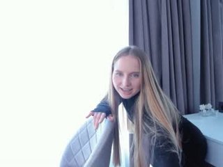 Webcam Belle - wildaeagerton beautiful cam babe gets hard dicked in tight ass