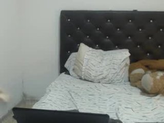Webcam Belle - sexypasion28 webcam couple going crazy in live sex orgy