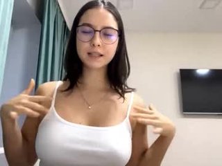 Webcam Belle - ayakoslotemaker nude cam bitch enjoys hard live sex on camera