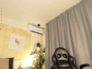 Webcam Belle - madison_littlee cam girl showing big tits and big ass