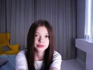 Webcam Belle - skyeriehm teen cam babe wants to be fucked online as hard as possible