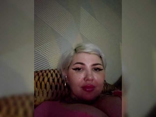 Webcam Belle - allaloveyou35a blonde cam girl with shaved pussy doesn't spare her booty