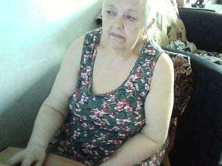 Webcam Belle - galina73 european cam babe offers her hairy pussy for live sex experiments