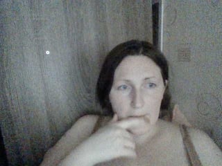 Webcam Belle - allasowinskaya brunette cam girl loves being a submissive kink slut