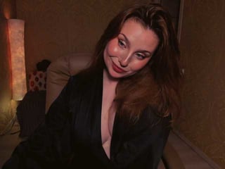 Webcam Belle - esmeerrr cam girl loves her sweet pussy penetrated hard
