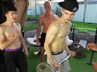 Webcam Belle - nikki_hard cam girl will surprise you with her huge gaping asshole