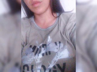 Webcam Belle - tenderberry cam girl loves her sweet pussy penetrated hard