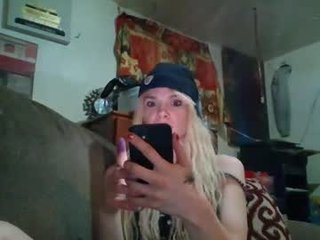 Webcam Belle - pistlewhipme