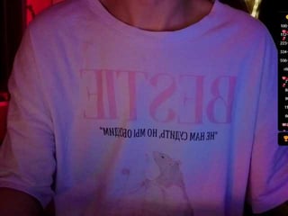 Webcam Belle - nestyzz blonde teen cam babe plays with her tight asshole