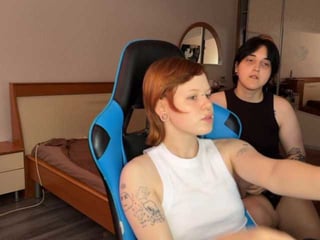 Webcam Belle - miaandalicea couple loves intense fuck in shaved pussy online