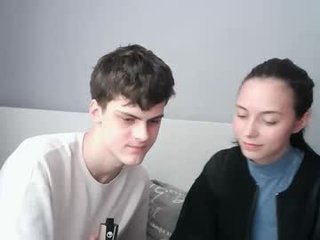 Webcam Belle - valesios cam girl showing big tits and big ass