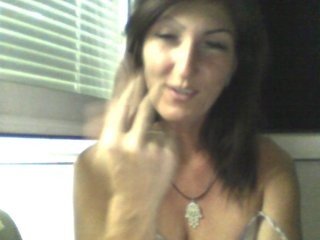 Webcam Belle - puma69 mature cam girl shows the naked truth about the games she plays when she wants to squirt