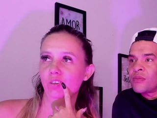 Webcam Belle - miaanderick cam girl loves her sweet pussy penetrated hard