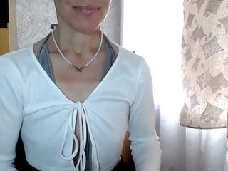 Webcam Belle - ladyl09 cam girl loves her sweet pussy penetrated hard