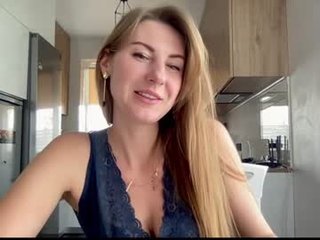 Webcam Belle - soulmategirl sub gets his cam milf so horny that she literally comes riding his tongue