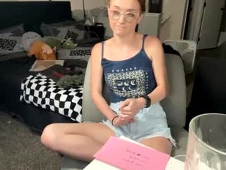 Webcam Belle - grxy666 teen cam babe wants to be fucked online as hard as possible