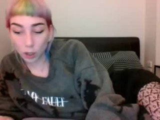 Webcam Belle - kiwichickkink91 cam girl with hairy pussy