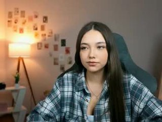 Webcam Belle - beverlyclub teen cam babe wants to be fucked online as hard as possible